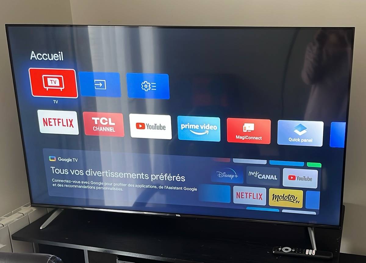 Vends Smart TV 55’ (139 cm) 4K ultra HD TLC en très bon état