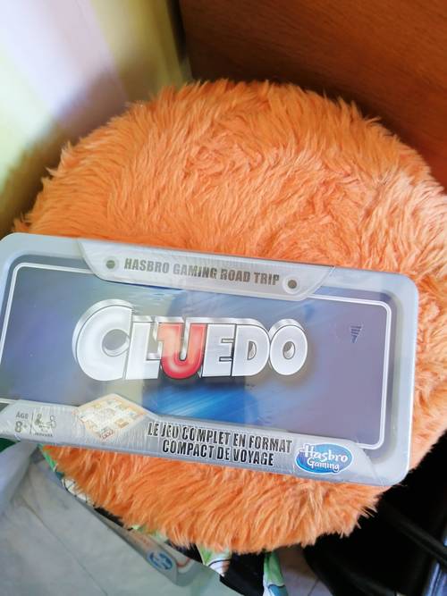 Vends jeux de société Cluedo