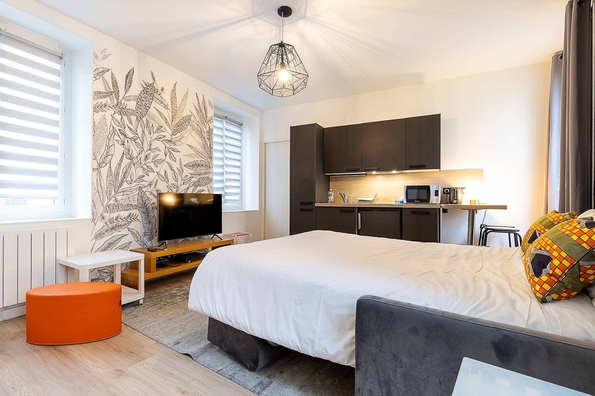 Vends studio Fontainebleau (77) centre- calme lumineux meublé rénové - 23m²