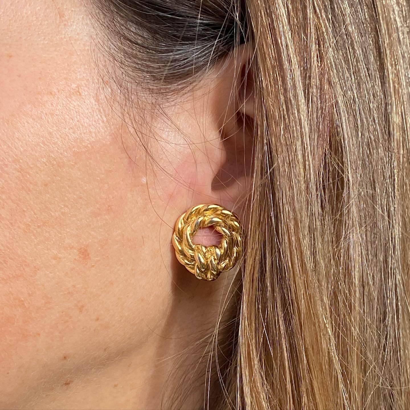 SUZETTE- Boucles d'oreilles créoles dorées, noeuds en cuir DIFFERENTS