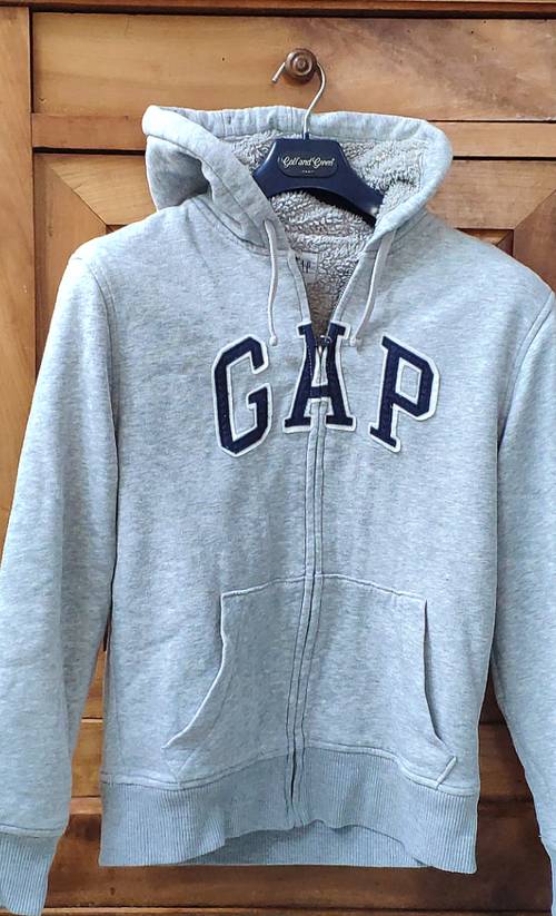 Vends sweat shirt à capuche GAP - taille XS