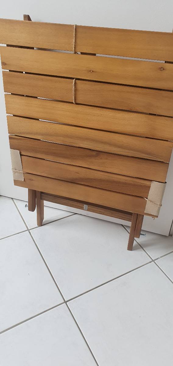 Vends table basse pliante