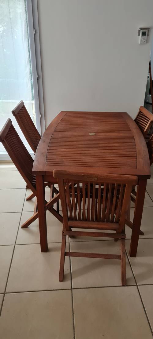 Vends table & 6 chaises teck