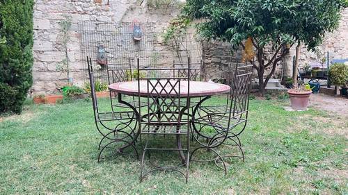 Vends table et chaises de jardin