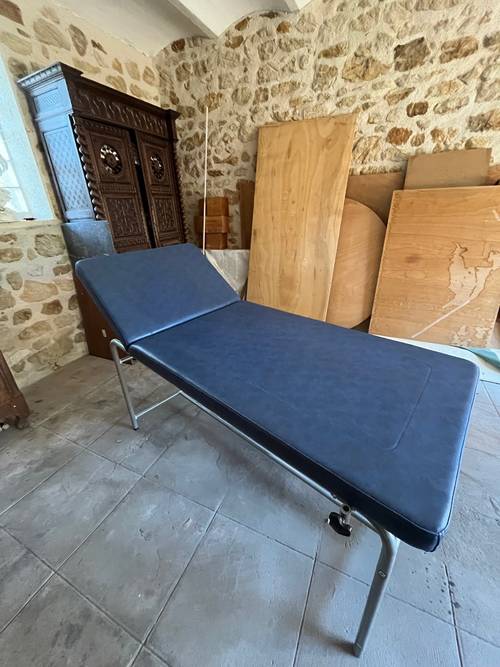 Vends table d’examen médical