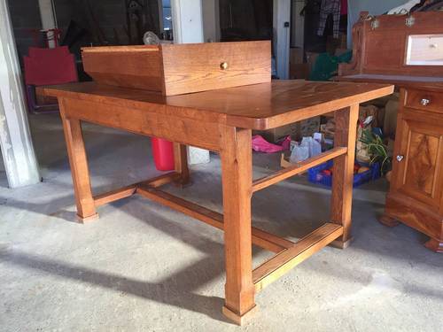 Vends table de monastère en chêne