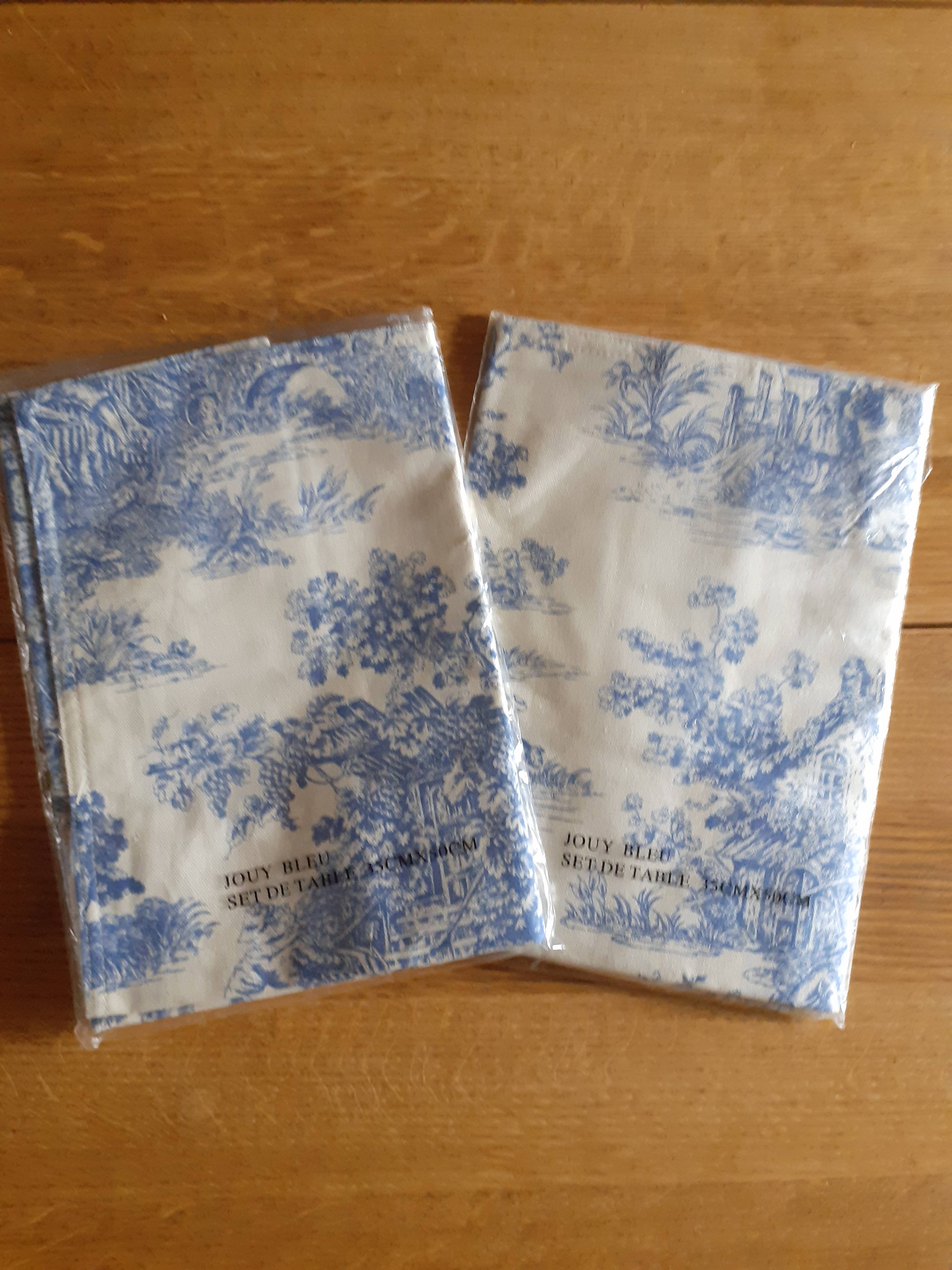 Vends deux sets de table neufs en toile de Jouy
