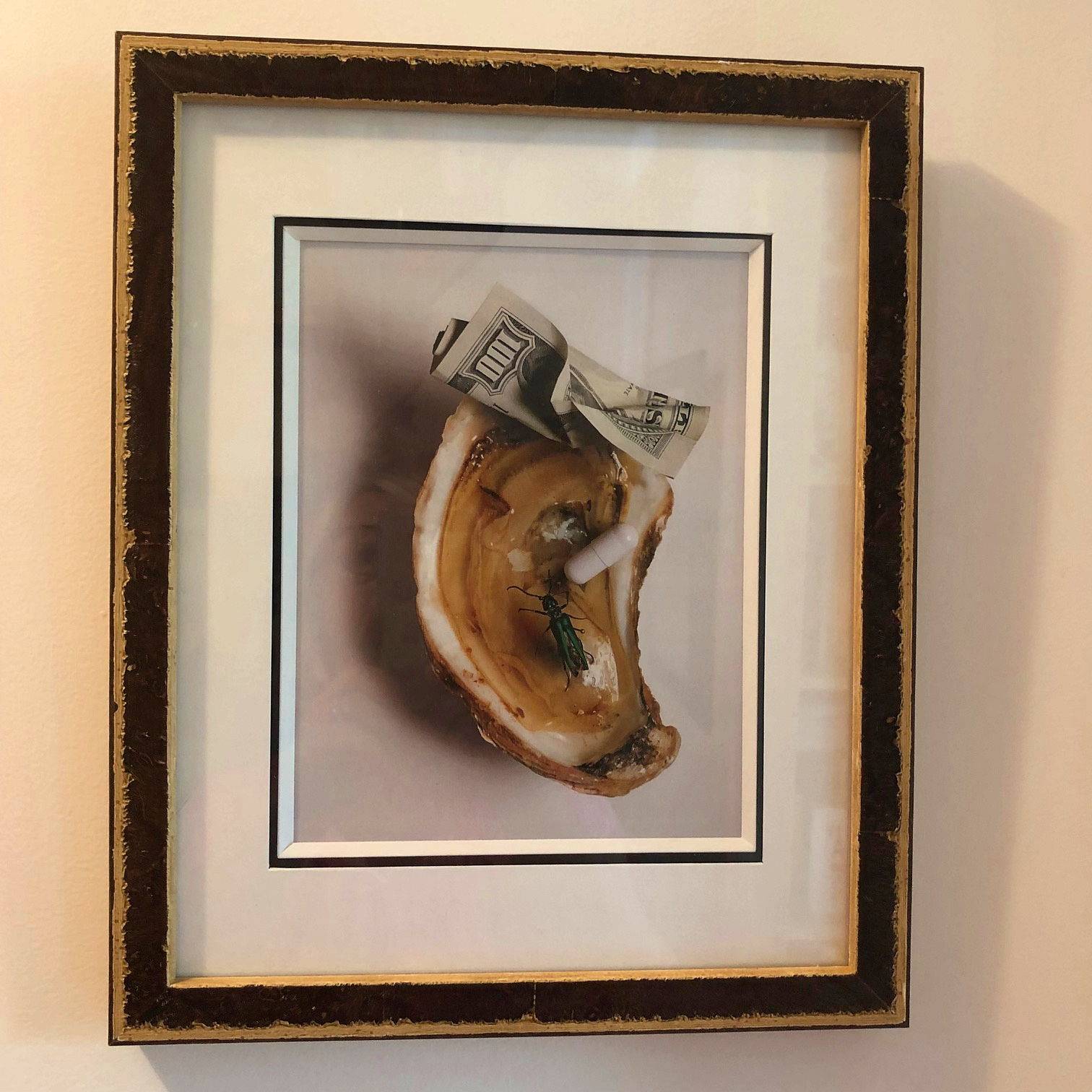 Vends Tableau collage et acrylique "Huitre et Dollars"