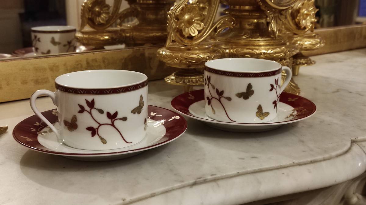 Vends tasses et soucoupes porcelaine