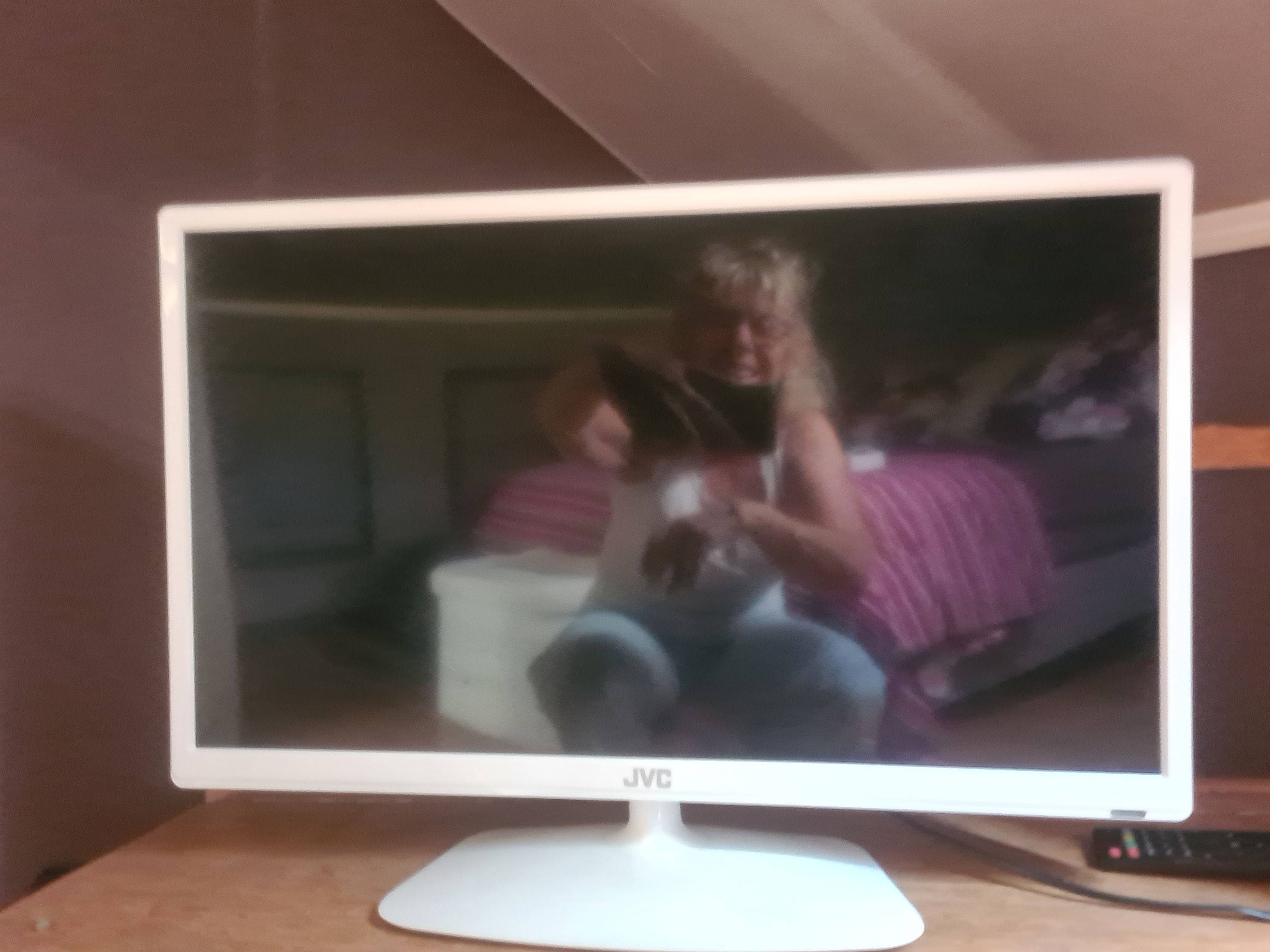 Vends téléviseur JVC