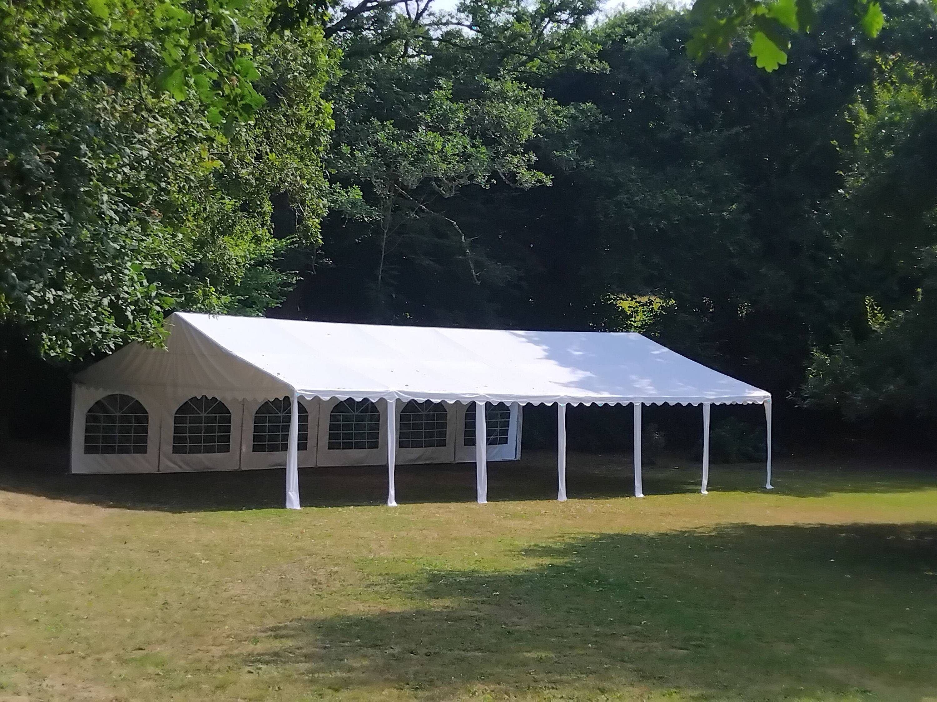 Vends tente de réception 12x8m marque Toolport