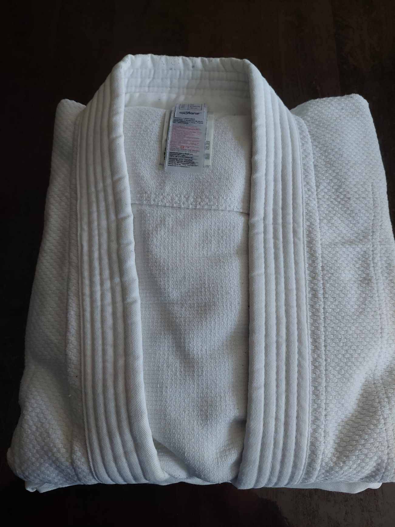 Vends tenue Sport arts martiaux Adulte ou Ado-1,80m