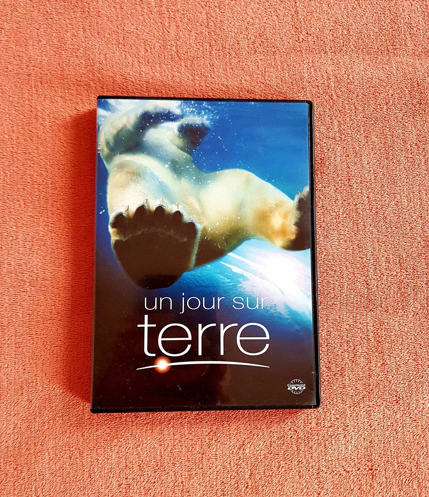 Vends DVD "Un jour sur terre" un film Gaumond DVD