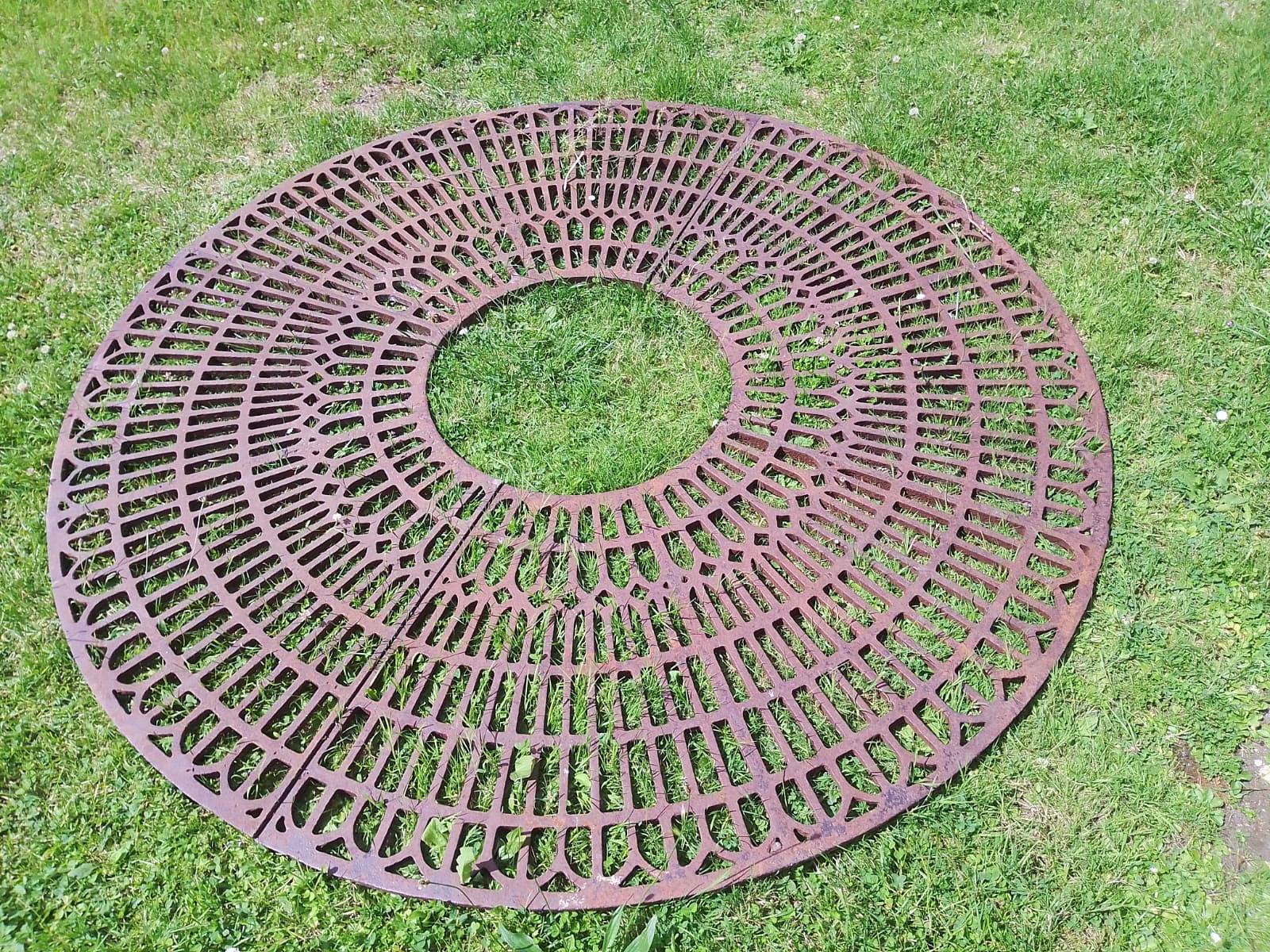 Je vends 1 tour d’arbre en fonte