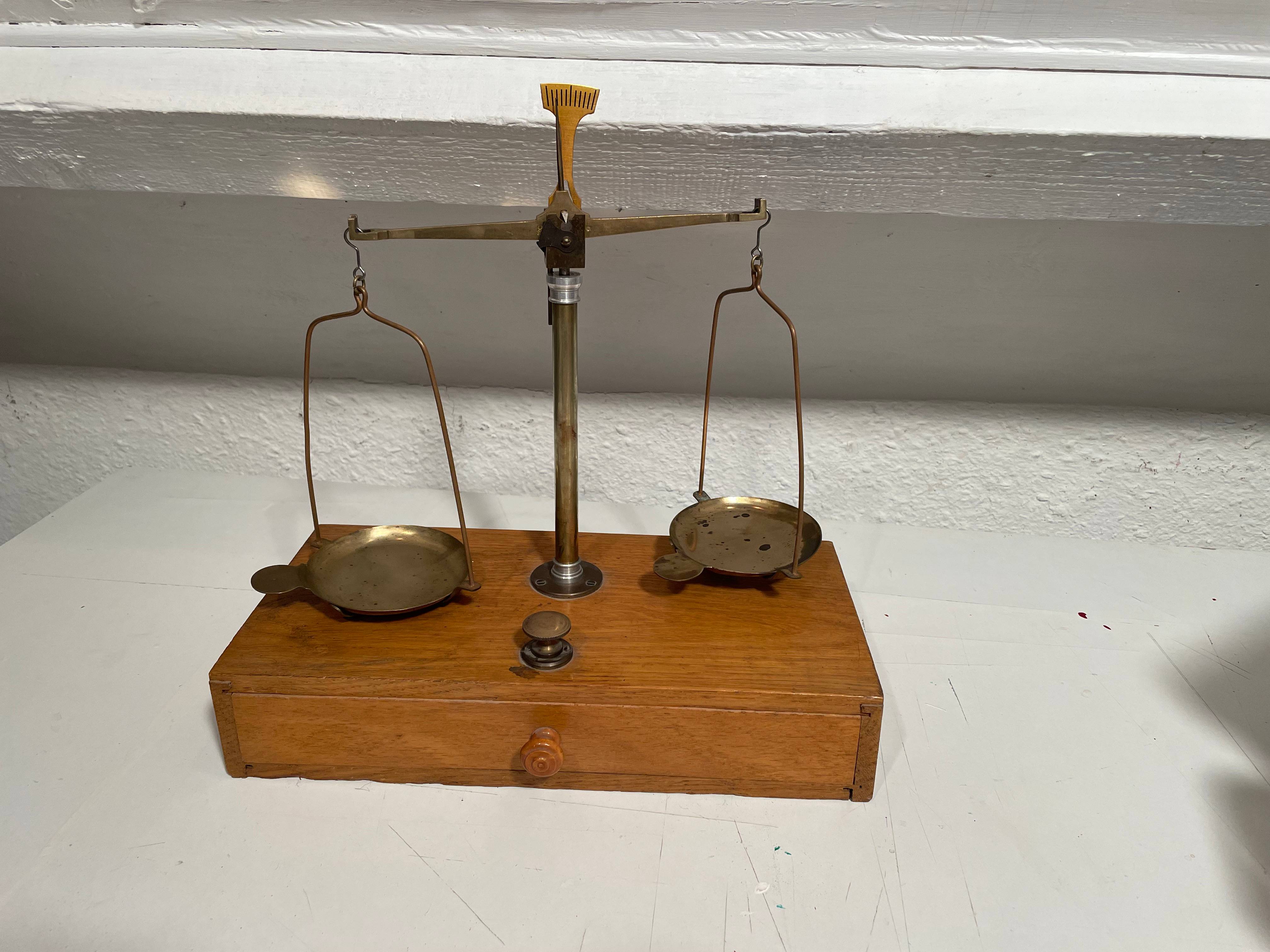 Vends Trébuchet de pharmacien