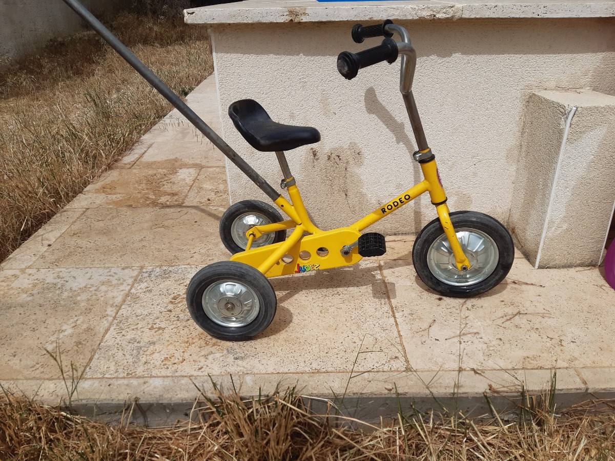 Vends tricycle pédalier central judea rodeo