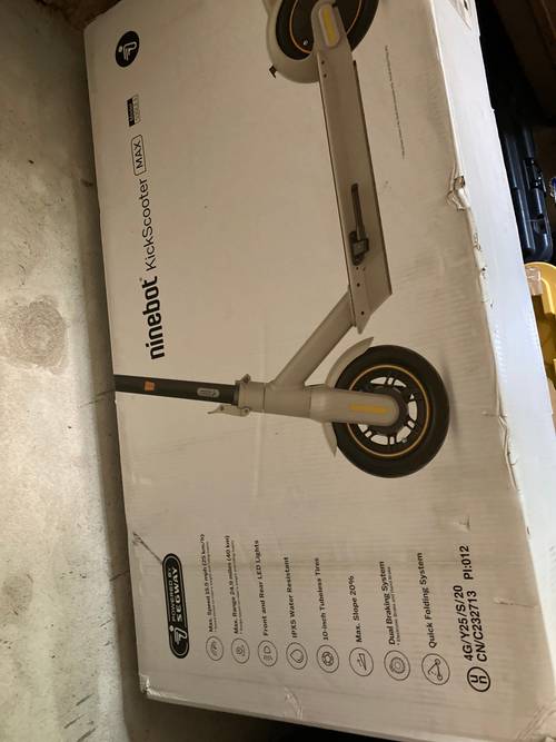 Vends trotinette électrique Segway Nineboot Kickscooter comme neuve