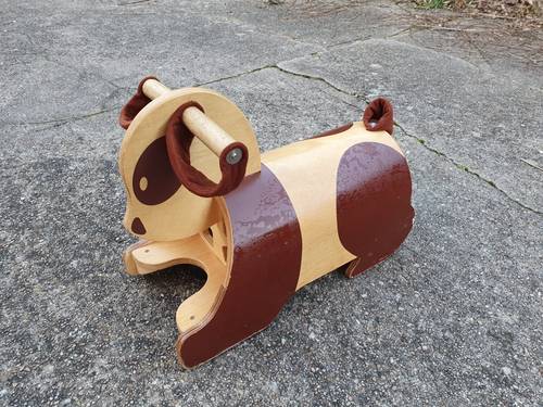 Vends trotteur chien bois