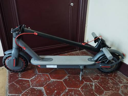 Vends trottinette électrique neuve