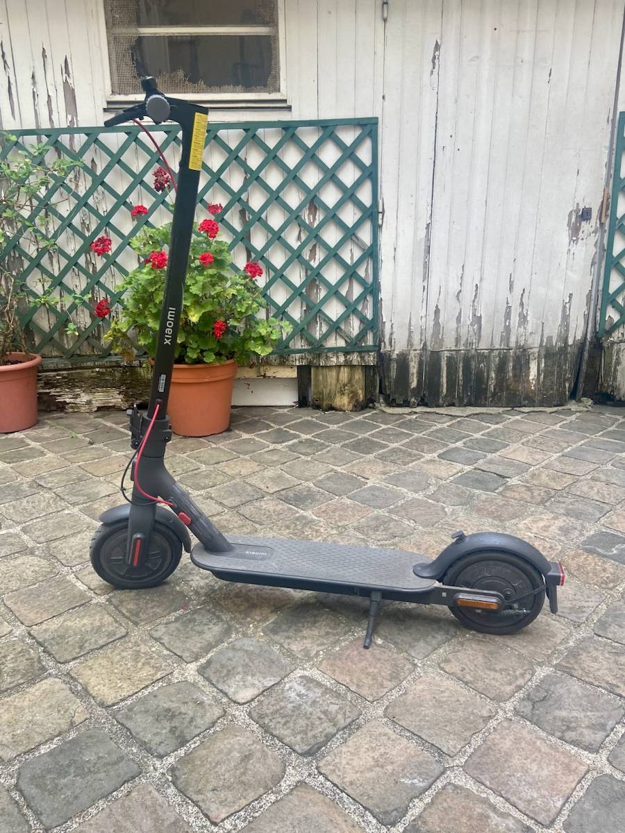Vends trottinette électrique xiaomi
