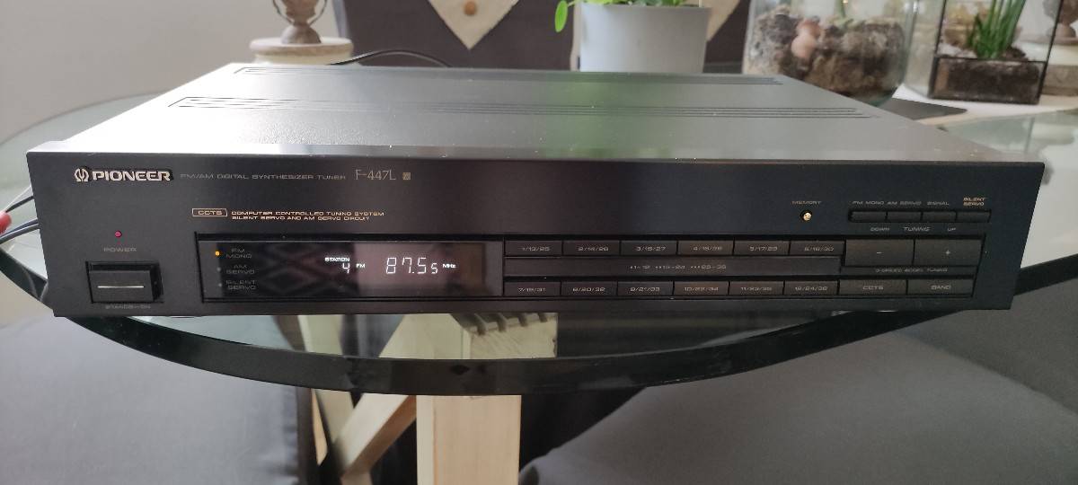 Vends tuner Pioneer digital F 447-L