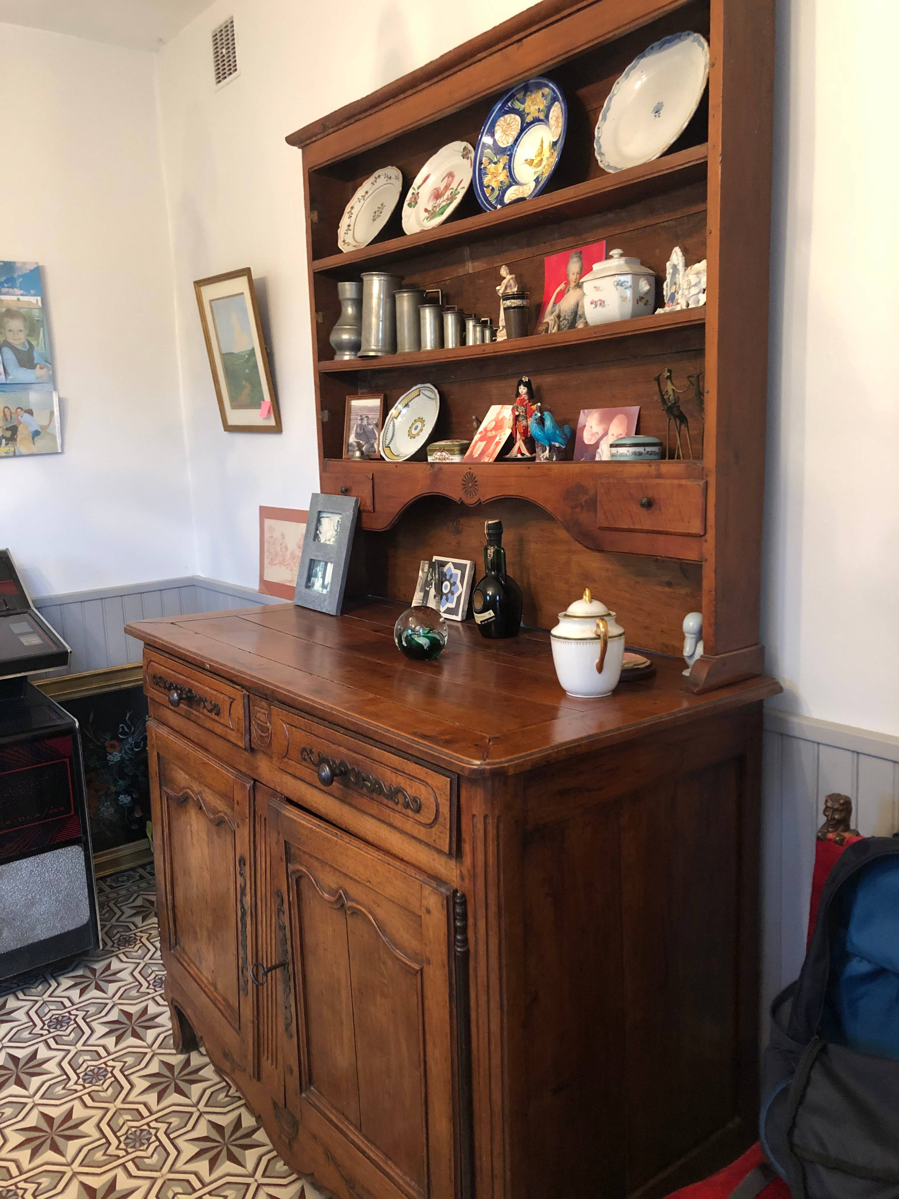 Vends vaisselier fin XVIIIème