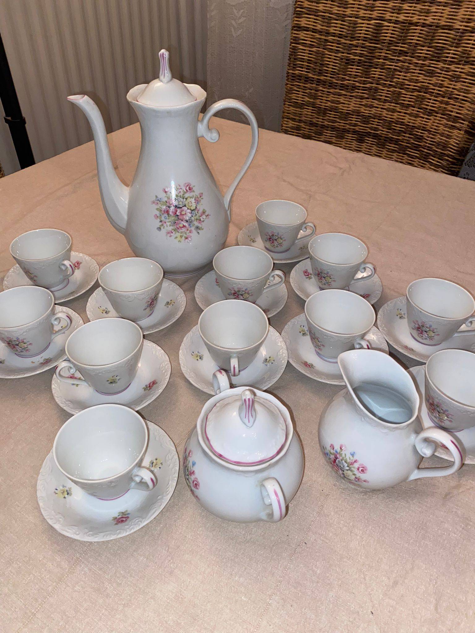 Vends vaisselles porcelaines