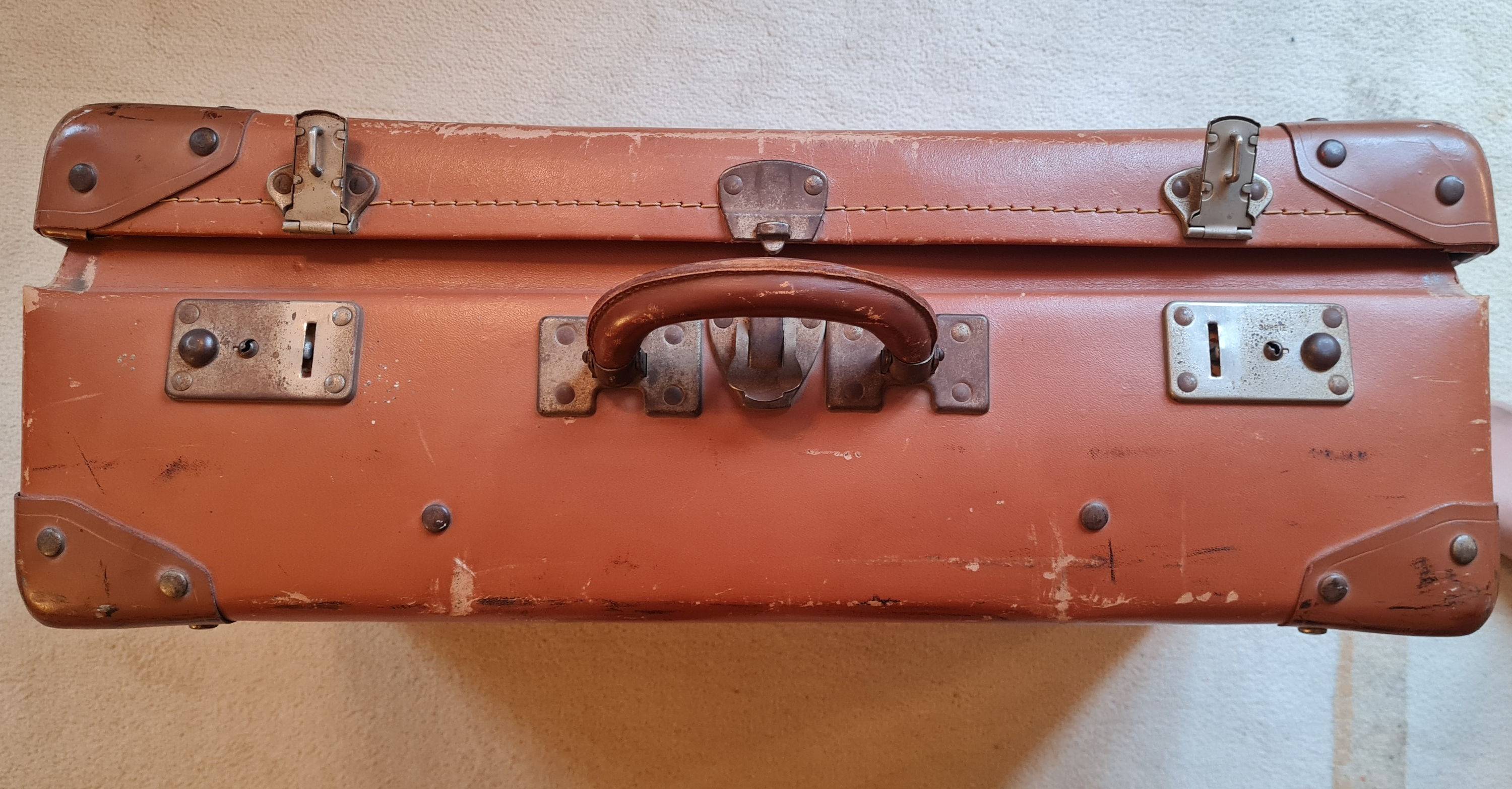 Vends valise ancienne vintage
