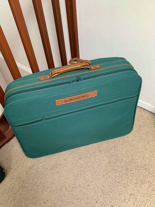 Vends Valise LANCEL 65 cm * 55 cm Verte 4 roulettes