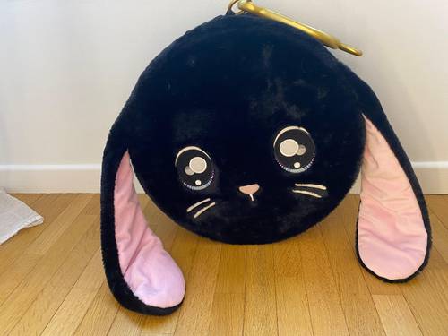 Vends valise ronde en velours noir Na ! Na ! Na ! Surprise