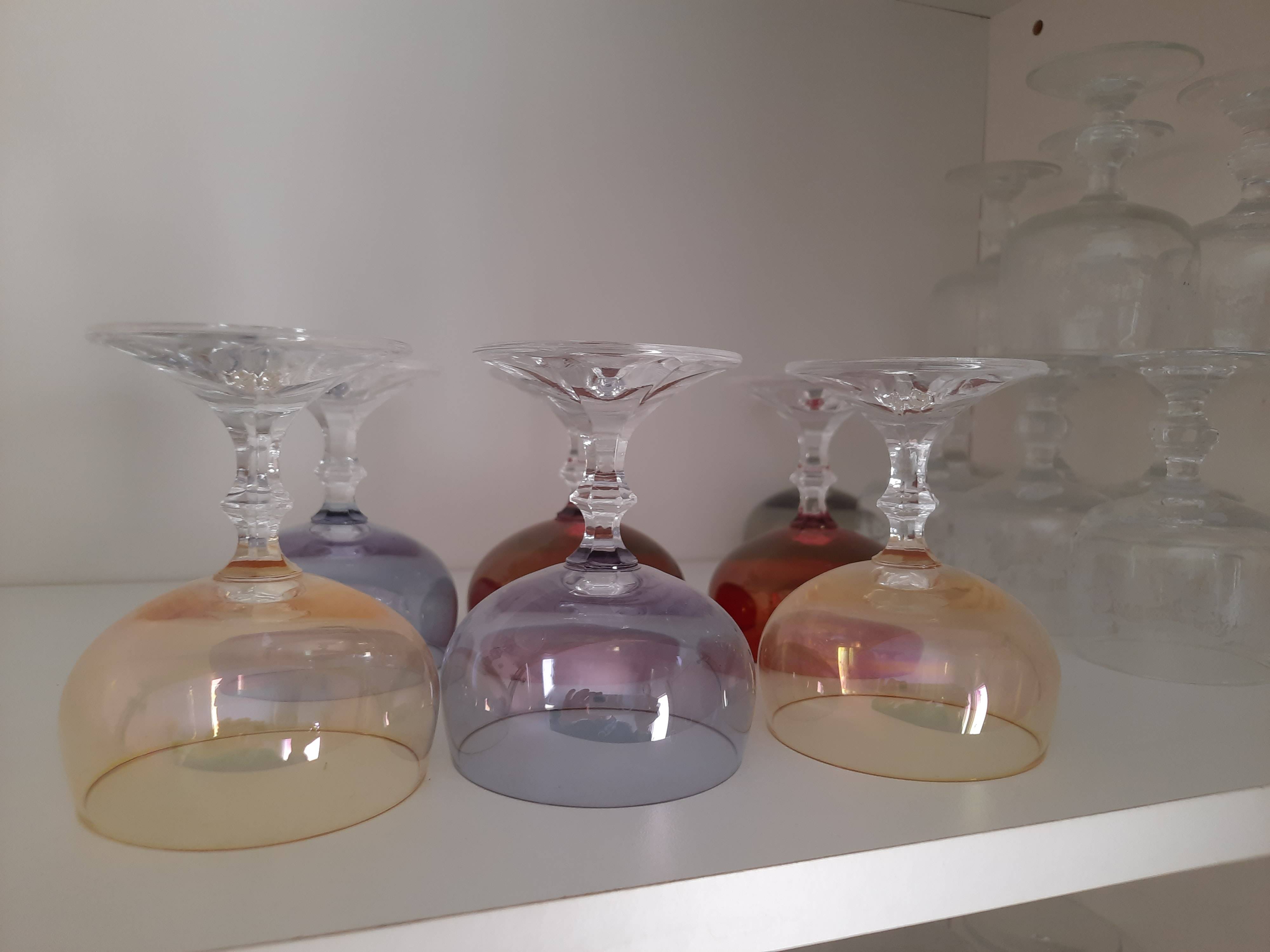 5 verres années 50 colorés dans la masse