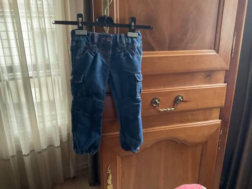 Vends jean Vertbaudet 2 ans fille