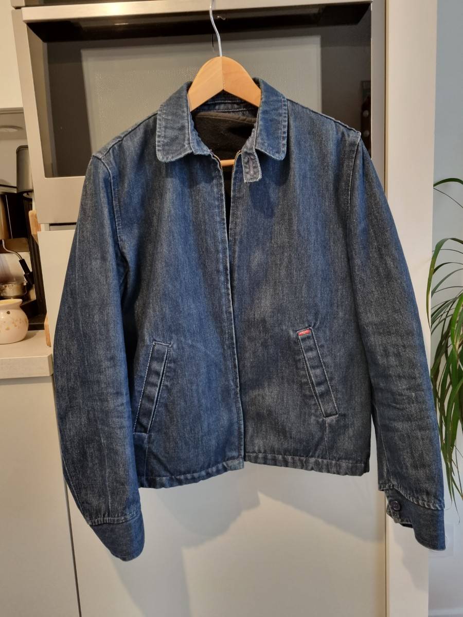 Vends veste en jean Levi’s
