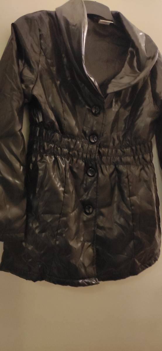 Vends une veste neuve, noire, 3 Suisses - Taille L