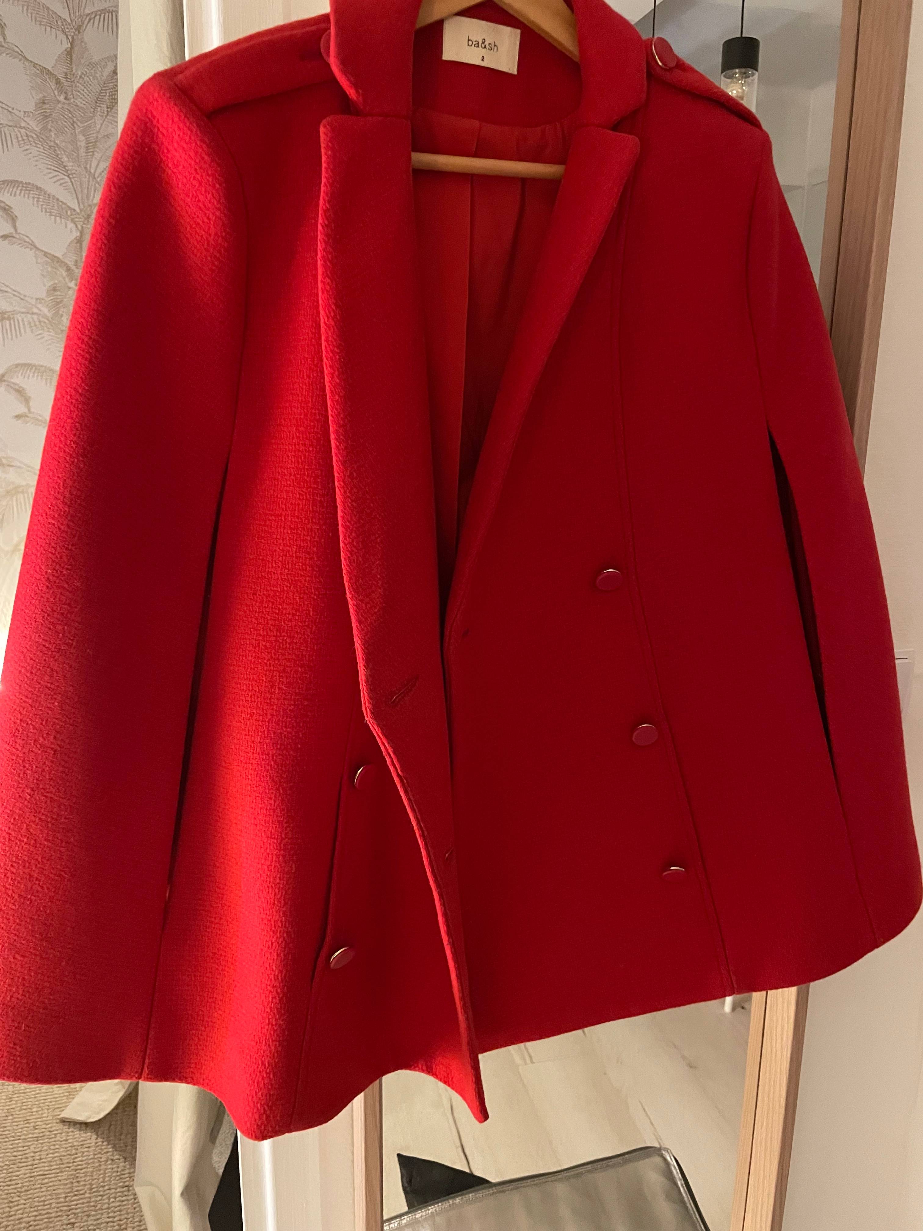Vends veste-cape rouge Bash - Taille M sur Gens de Confiance