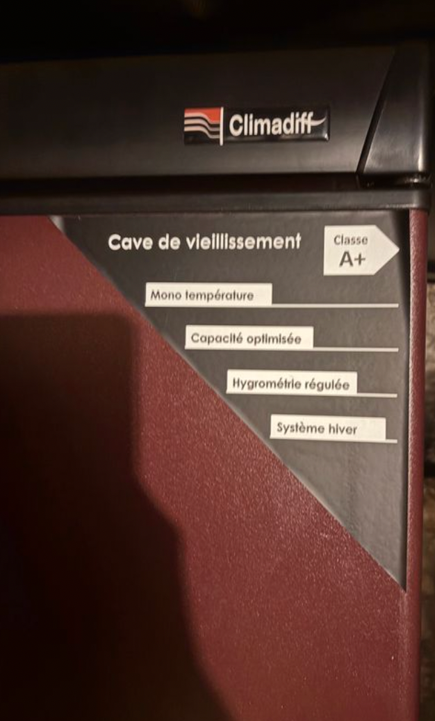 Vends cave à vin de viellissement