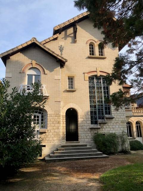 Vends villa de prestige 11 pièces à Fontainebleau - 300m²