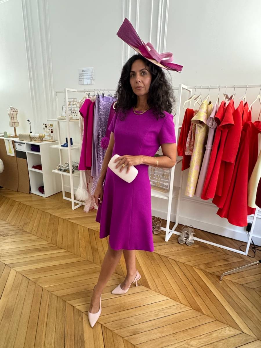 Propose vente de chapeaux et tenues de mariage le 18 septembre