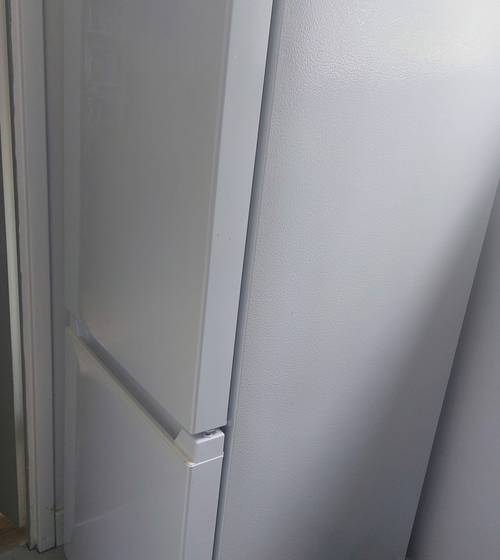 Vente Réfrigérateur Marque LISTO RCL145-50b4