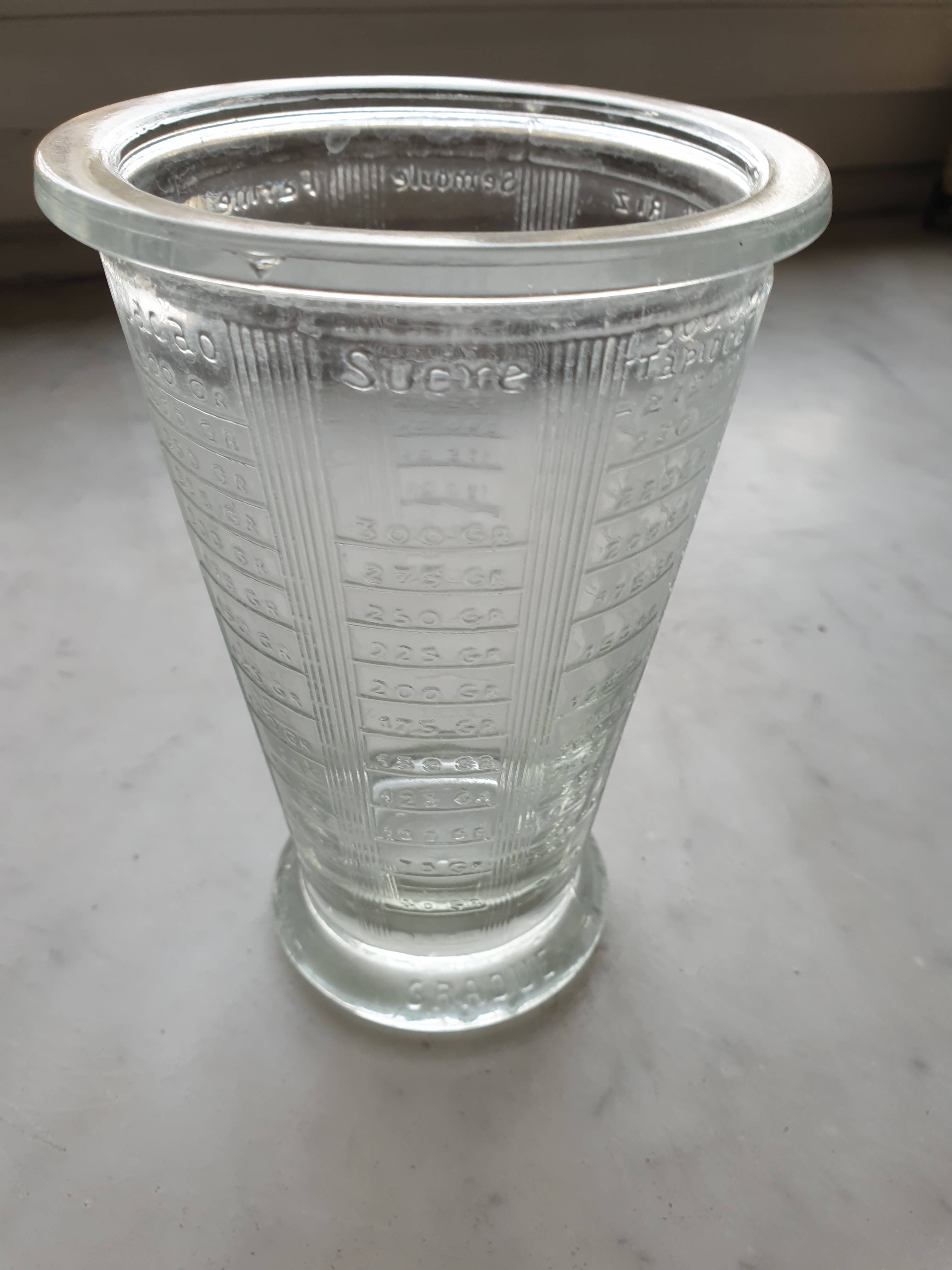 Verre gradué Mougin