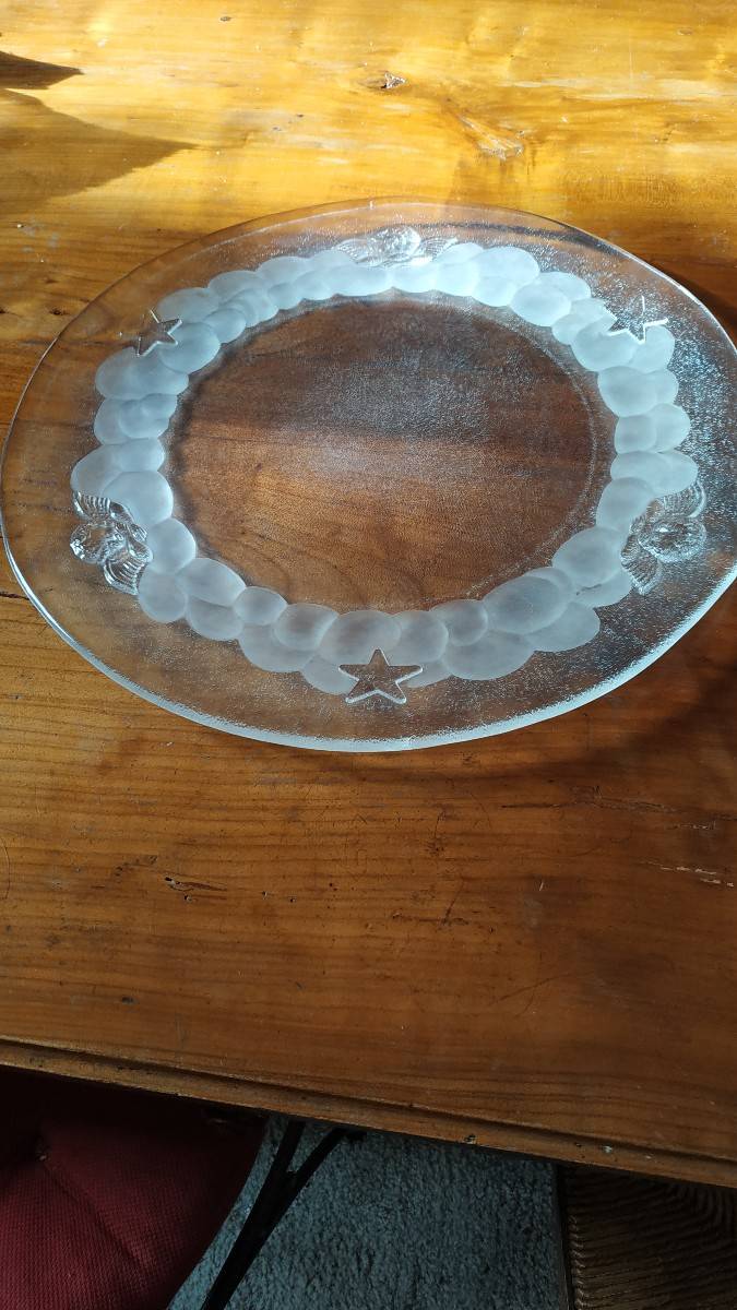 Plat en verre motifs étoiles et anges