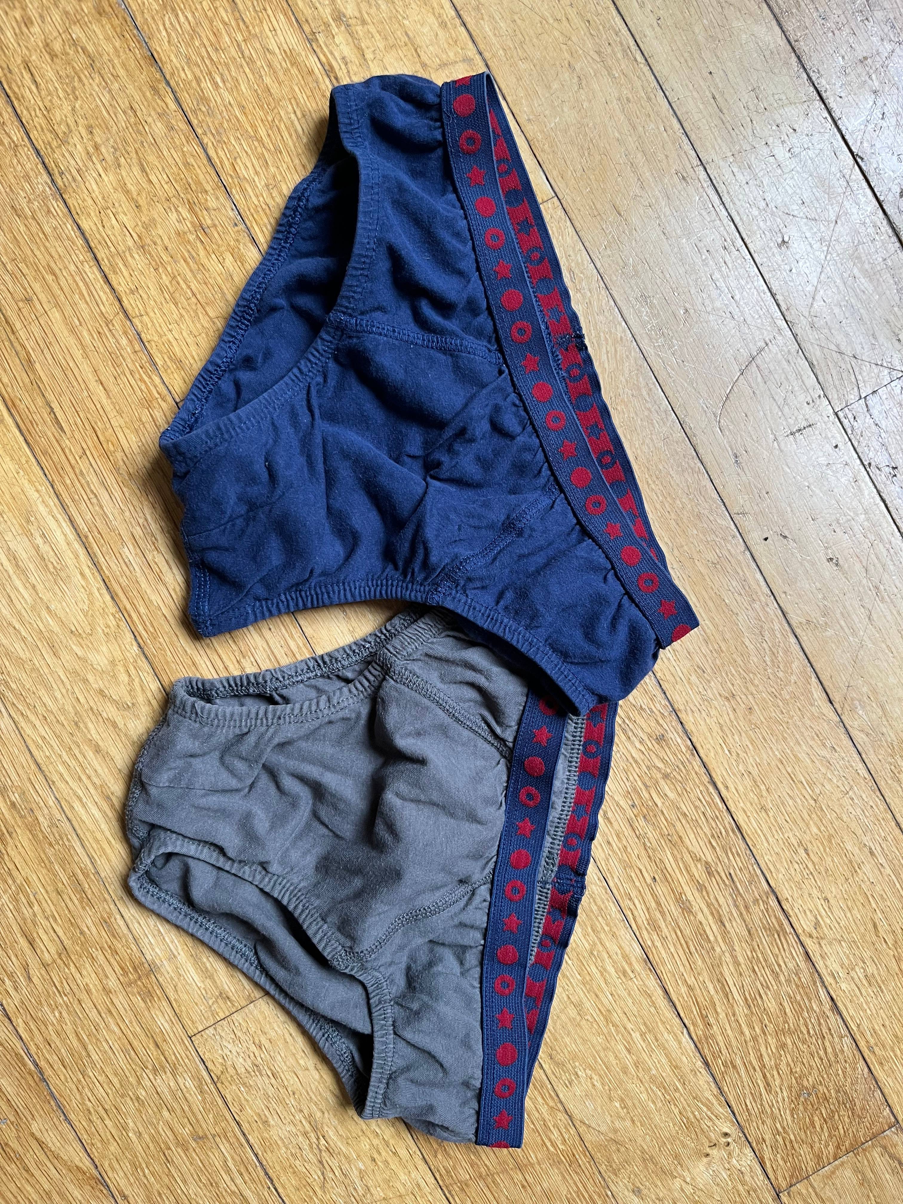 Vêtements 12 ans (polaire &slips)