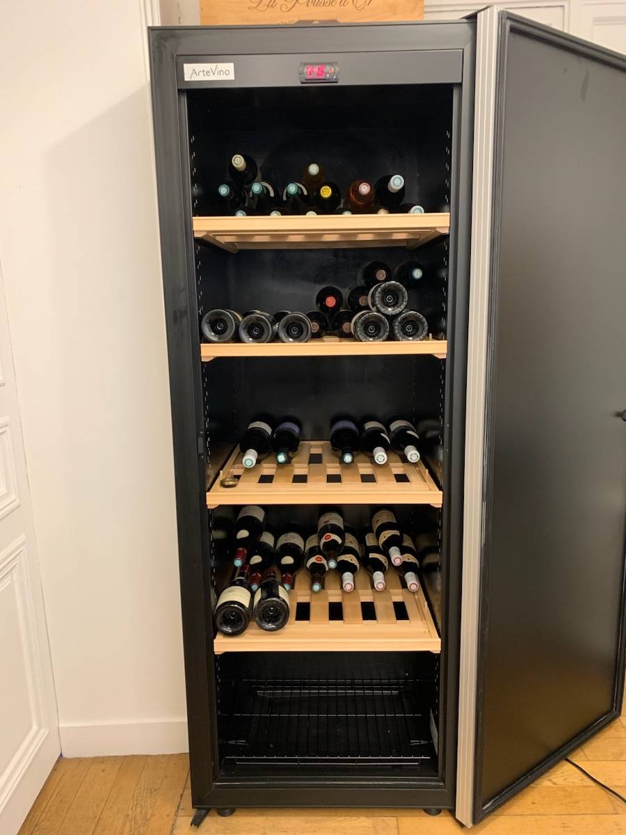 Cave à vin vieillissement Artevino sur Gens de Confiance