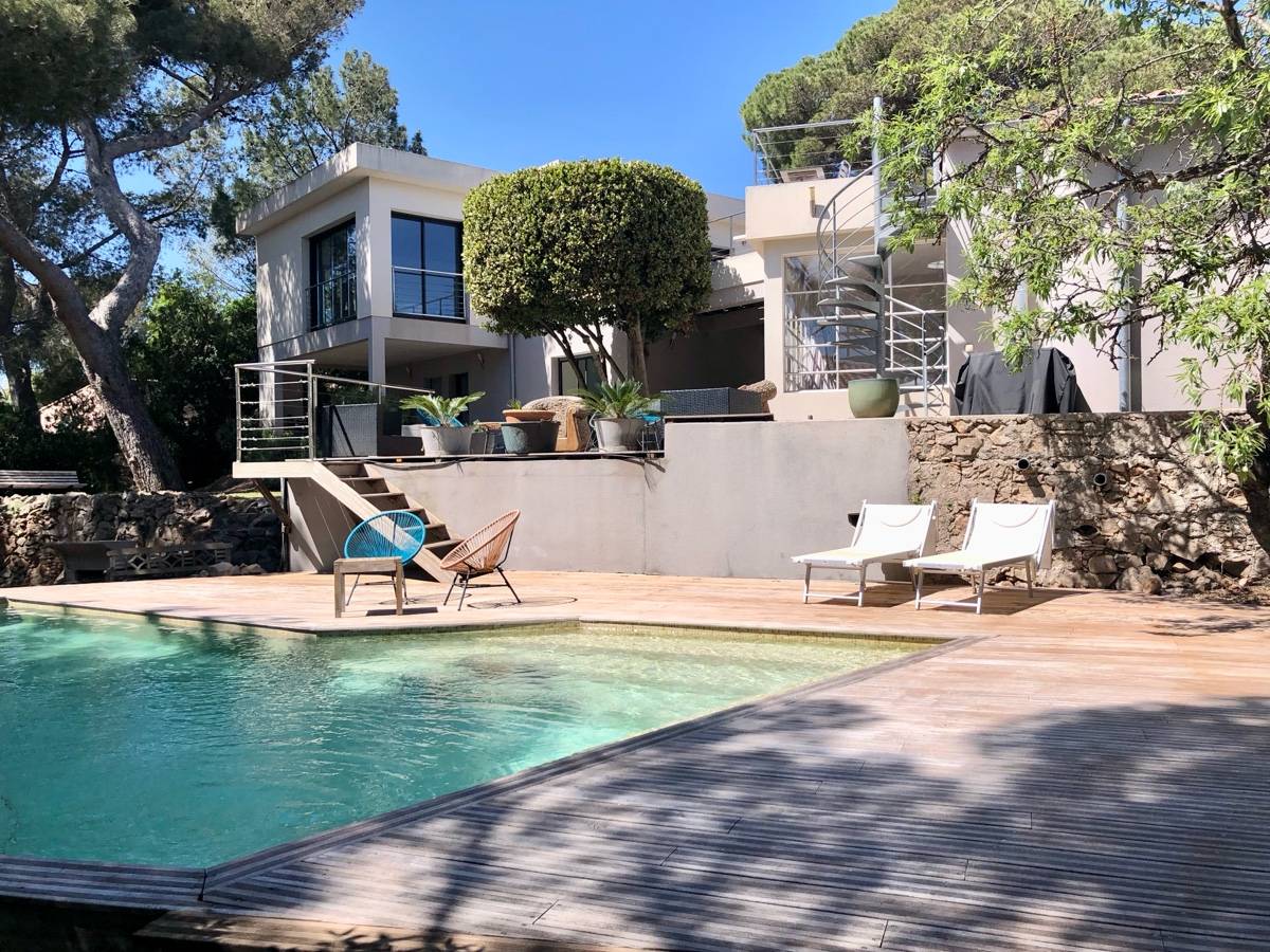 Loue villa O2 et baraquette à Sète, Mont Saint-Clair - Meublé de tourisme 4* - Vue mer, piscine - 11 couchages