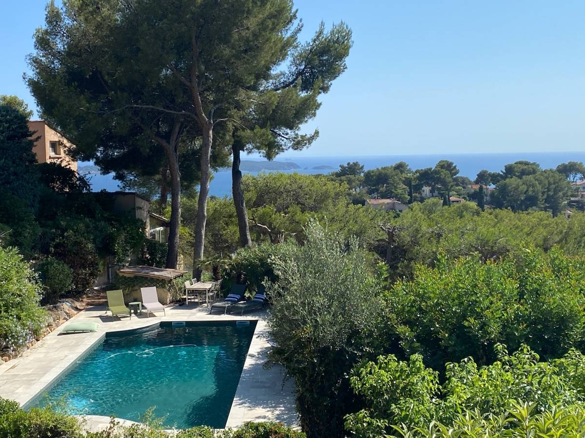 Loue villa l’Amourtin, vue mer, dans un cadre exceptionnel à Hyères - 5 chambres, 10 couchages