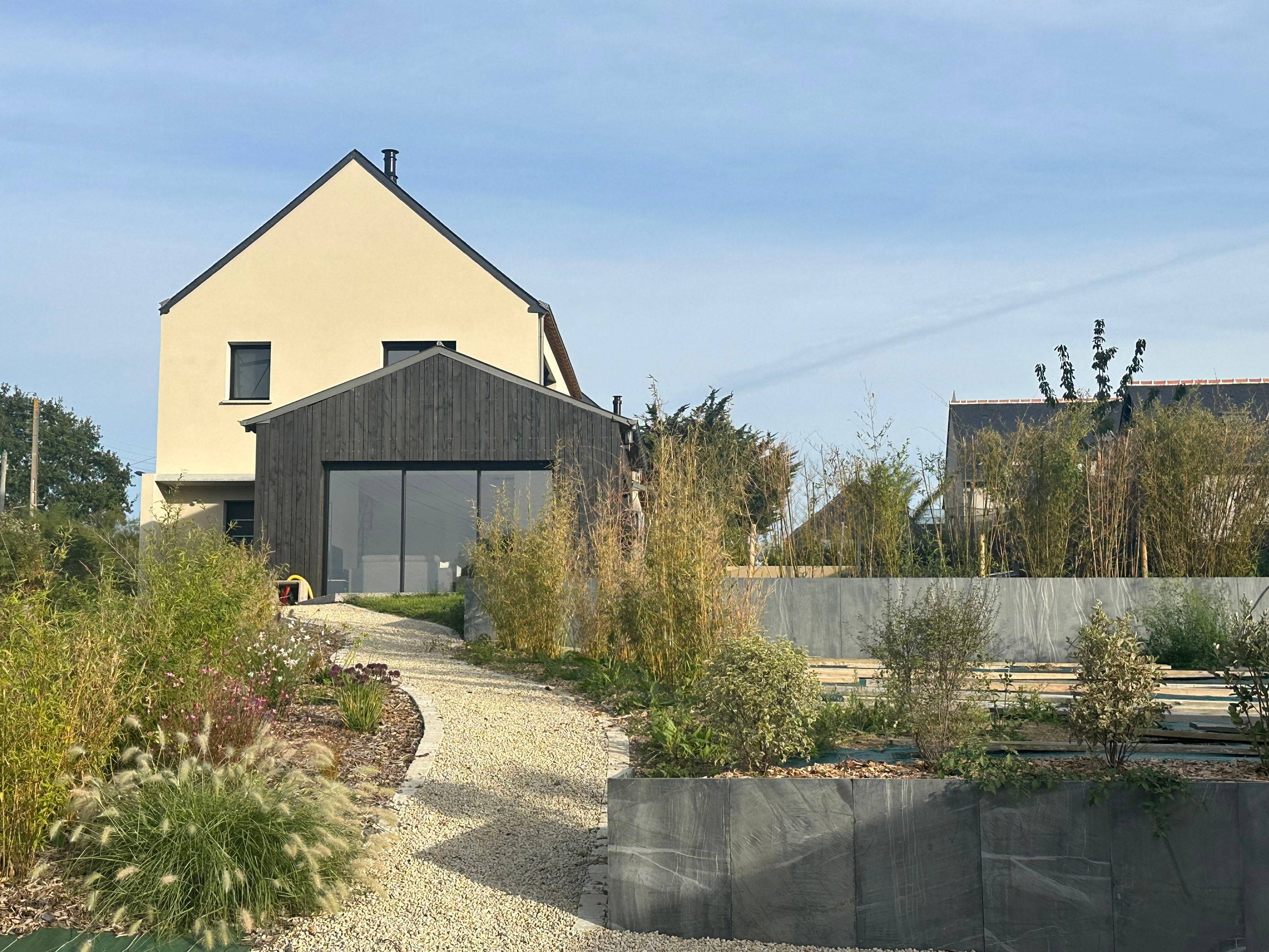 Loue grande maison avec jardin et jacuzzi - 11 couchages