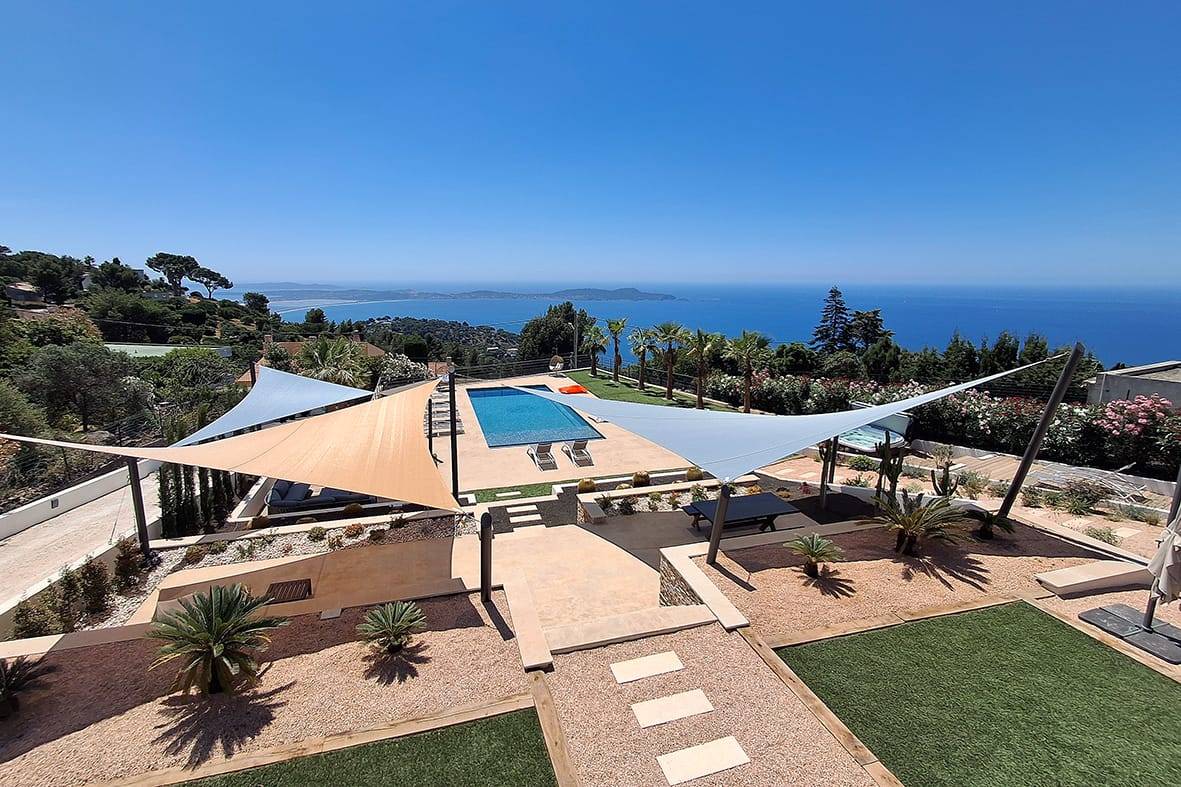 Loue villa avec vue mer panoramique rare, grande piscine chauffée, jacuzzi et boulodrome - 12 couchages