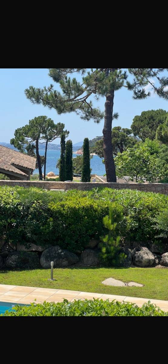 Loue Villa contemporaire piscine et spa sur Porto Vecchio - 6 chambres, 12 couchages, Lecci (20)