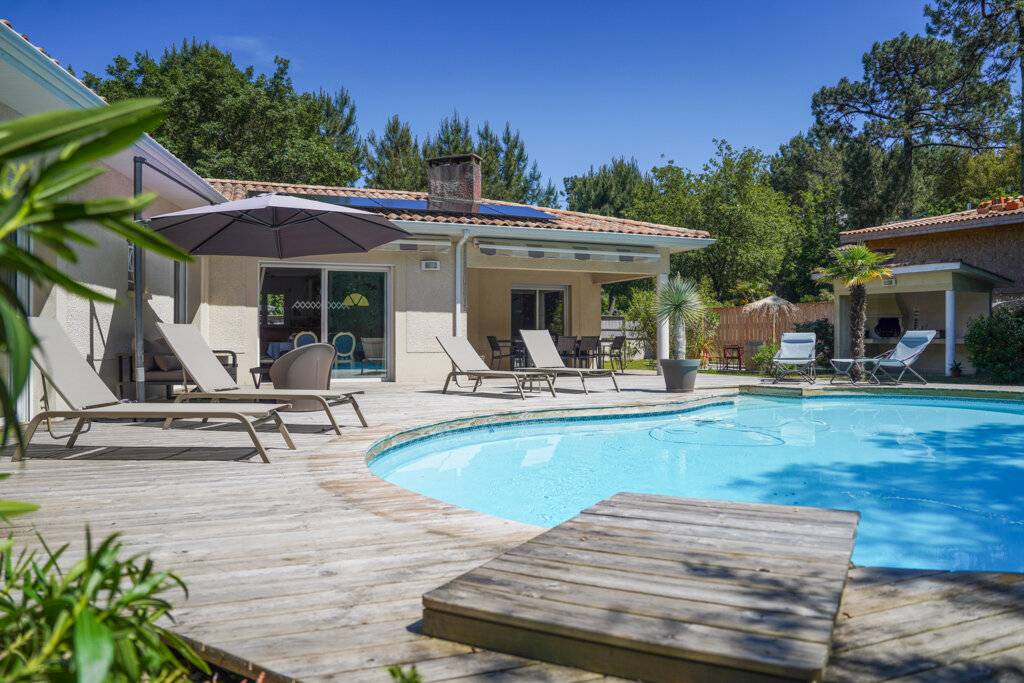 Loue villa 8 couchages au Cap Ferret avec piscine équipée d’une pompe à chaleur - Le Canon
