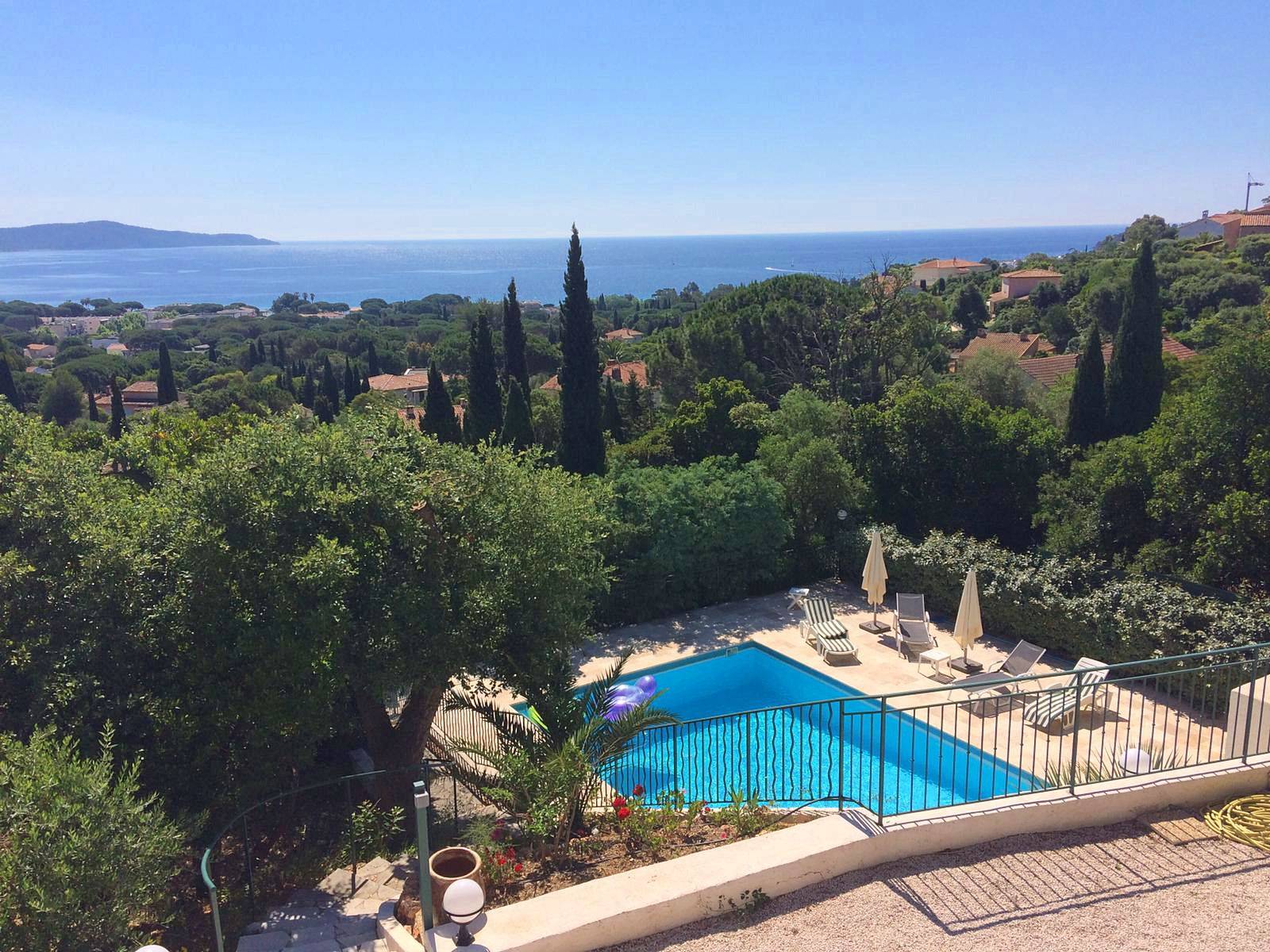 Loue villa familiale - 10 couchages - Cavalaire-sur-Mer (83)